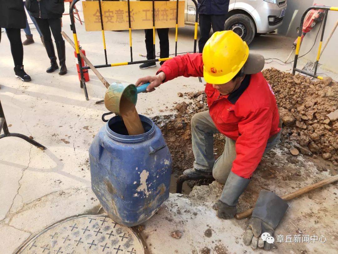 防水发泡胶能否堵住渗水，解析与应用场景探讨,现状分析说明_安卓版83.27.21