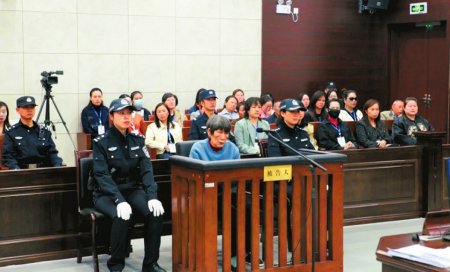 人贩子余华英重审二审被判死刑