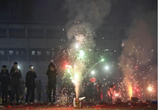 南北方多地出台烟花爆竹燃放政策